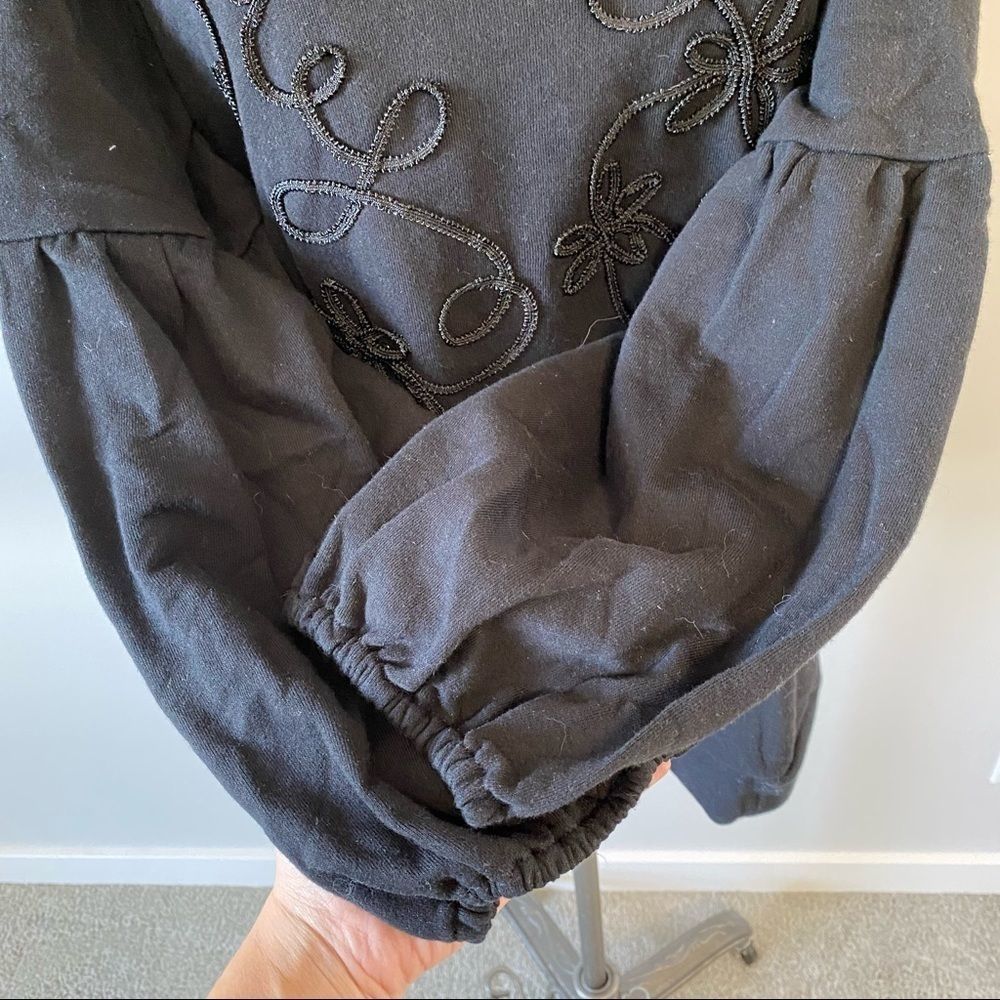 Love & Legend Black Crew Neck Sweatshirt 1X Black Floral Applique - Picture 9 of 11